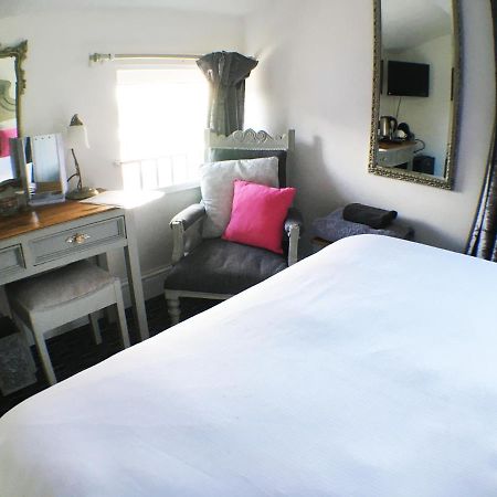 Hillside Bed And Breakfast Crediton Exterior photo